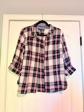 Tommy Hilfiger Pink and Navy Plaid Button-Up Shirt